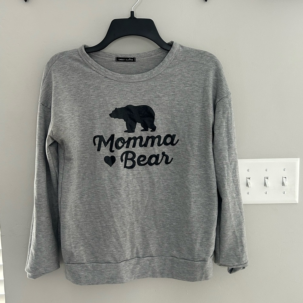 Sweet Claire Gray 'Momma Bear' Sweatshirt